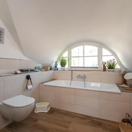 Schmusedom * Zirchow